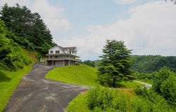 4723 Pleasant Grove Rd., Independence, VA 24348