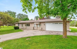 4506 M-18, Beaverton, MI 48612
