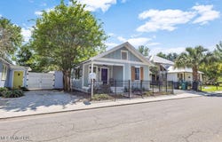 234 Washington Street, Bay Saint Louis, MS 39520