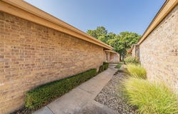 23 Park Lane, Bedford, TX 76021