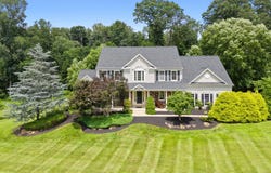 16904 GOLDEN LEAF COURT, HAMILTON, VA 20158