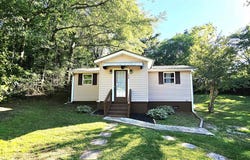 508 S Church Ave, Landrum, SC 29356