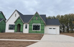 8464 Longmeadow Lane, West Des Moines, IA 50266
