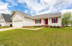 29 Brookhaven Way, Simpsonville, SC 29681