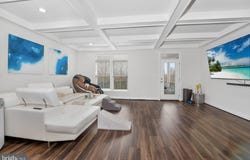 5207 RIDGEVIEW RETREAT Drive, CHANTILLY, VA 20151