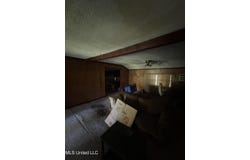 122 Easy Street, Flora, MS 39071