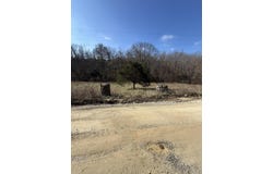 Varvel Rd, Willow Springs, MO 65793