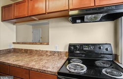 705 Brandywine St SE #203, Washington, DC 20032