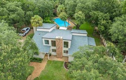 2524 E Bayshore Rd, Gulf Breeze, FL 32563