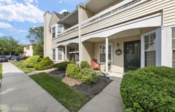 28 Powell Court, Hightstown, NJ 08520