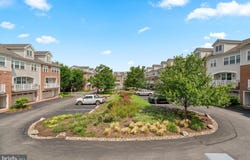 17 VILLAGE SQUARE, PAOLI, PA 19301