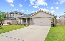 103 Ridgeway Circle, Crestview, FL 32536