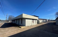 222,232 & 254 E Hickory Street, Paris, TX 75460