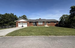 264 Norfolk Circle, Harrogate, TN 37752
