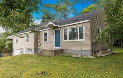 2710 W 110th Street, Bloomington, MN 55431