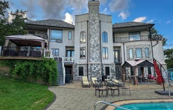 9500 Church Road, Barrington, IL 60010