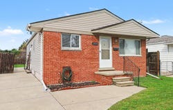 25151 Pearl Street, Roseville, MI 48066