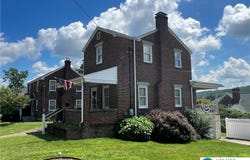 958 jeter Avenue, Fountain Hill Boro, PA 18015