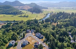 33 Lahaina Loop Road, Pacific City, OR 97135