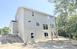 5850 Valley Point Drive SE, Caledonia, MI 49316