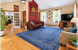 31 Woodside Circle, Sturbridge, MA 01566