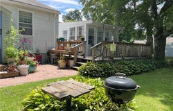 16 Overhill Road, Warren, RI 02885