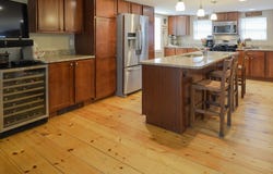 134 King St, Groveland, MA 01834