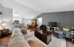 146 CRESTMONT Drive, MANTUA, NJ 08051