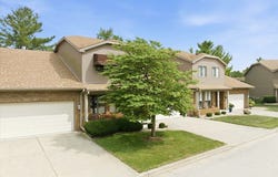 125 Manor Circle, Bloomington, IL 61704