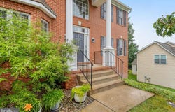 6 OLEANDER DR, STAFFORD, VA 22554