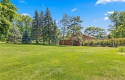 5501 Holiday Road, Minnetonka, MN 55345