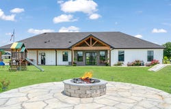 176 Private Road 33082, Sumner, TX 75486