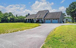 1 Villanova Court, Egg Harbor Township, NJ 08234