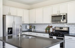 687 N SPARROW Court, Gilbert, AZ 85234