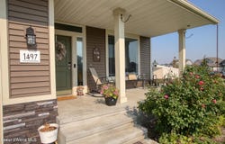 1497 N MINAM Loop, Post Falls, ID 83854