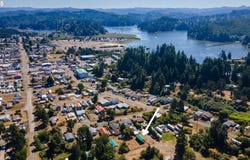 S 3RD St, Lakeside, OR 97449