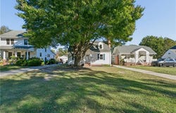 138 Hampton Roads Avenue, Hampton, VA 23661