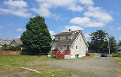 423 Union Ave, Middlesex Boro, NJ 08846-1928