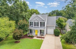 720 Starkland Way, Holly Springs, NC 27540