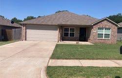 1004 Claystone Way, Noble, OK 73068