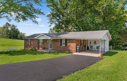 204 Karan Drive, Edmonton, KY 42129