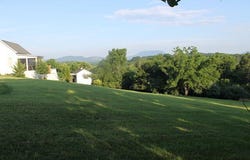 Cora Ln, Lexington, VA 24450
