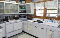 329 N Lakeview Avenue, Sturgis, MI 49091