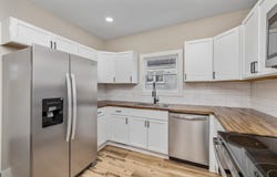 1219 Crescent Avenue, Fort Wayne, IN 46805-4318