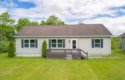1094 Farmington Hill Road, Tioga, PA 16946