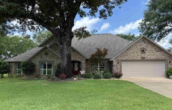 21489 Stevenson RD, Frankston, TX 75763