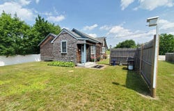 26 Wrentham St, Bellingham, MA 02019