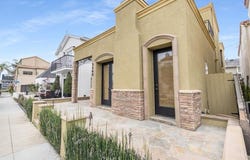 5580 E Saint Irmo Walk, Long Beach, CA 90803