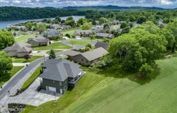 212 Tooweka Lane, Loudon, TN 37774