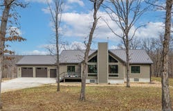 31550 Walsh Place, Edwards, MO 65326